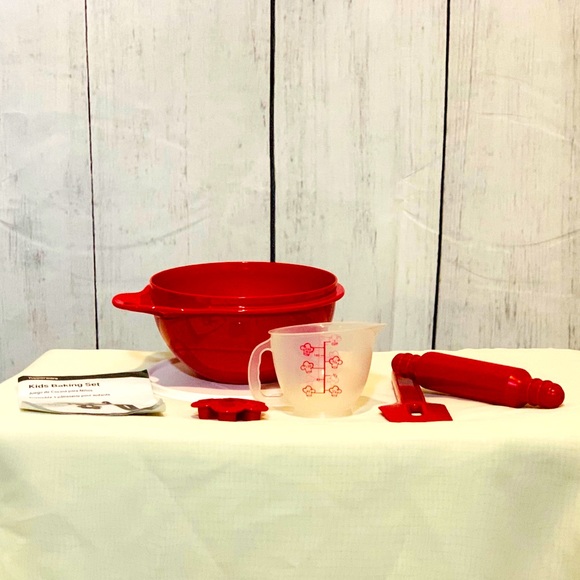 Tupperware Children Baking Set - Picture 2 of 6